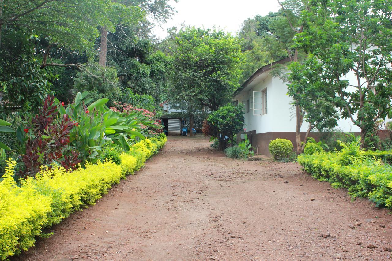 Hostel Hoff Moshi Exterior foto